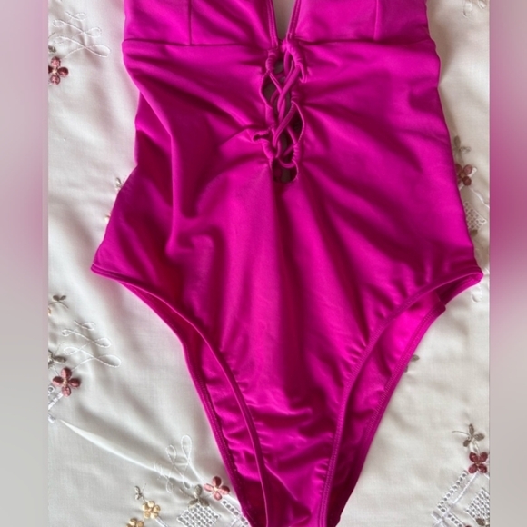 Abercrombie & Fitch M Pink Swimsuit One Pc Bikini Medium Cross Back Adjustabl - Picture 3 of 8